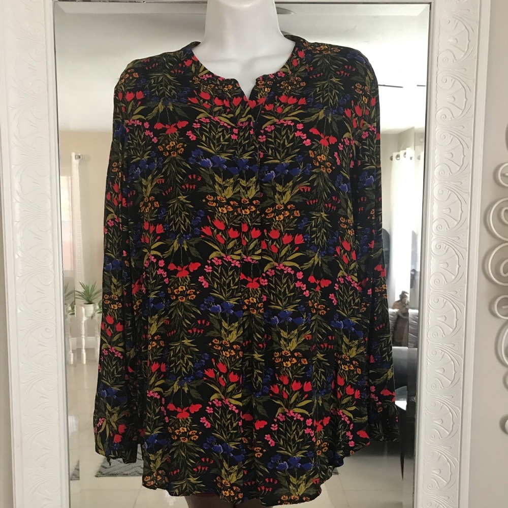 💐🌷OLD NAVY BLOUSE 🌷💐